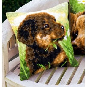 Broderipakning - Stramaj pude - Rottweiler hvalp