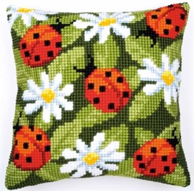 Stramaj - pude med mariehner