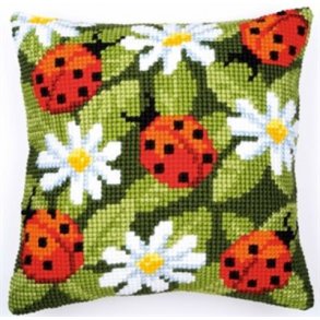 Stramaj - pude med mariehner