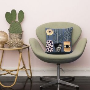 Broderipakning - Pude - Planter i potter - bl