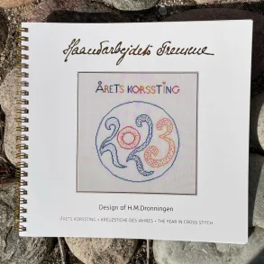 RETS KORSSTING fra Haandarbejdets Fremme - Mnsterbog - rskalender