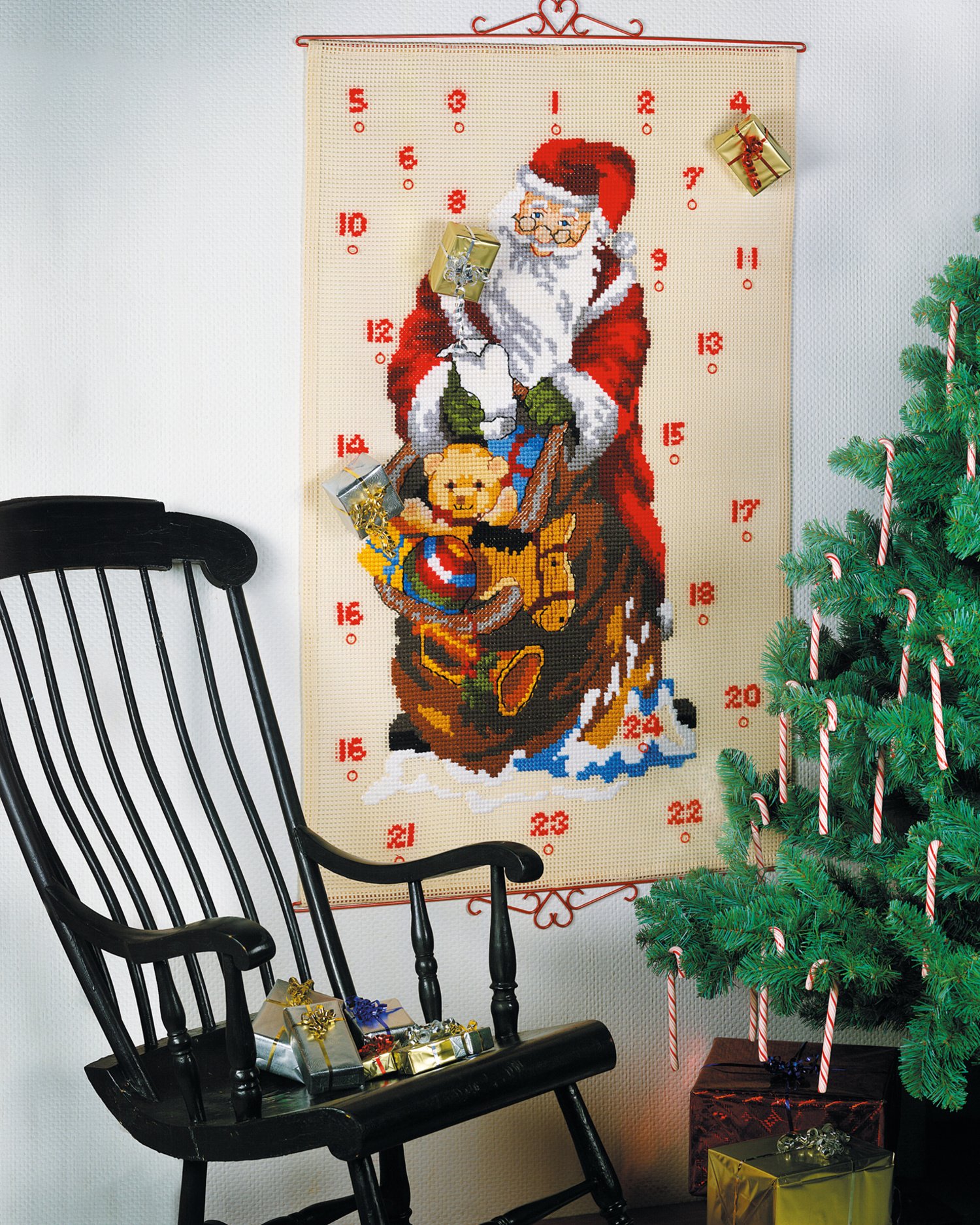 Broderipakning - Adventkalender - Julemand med s�k