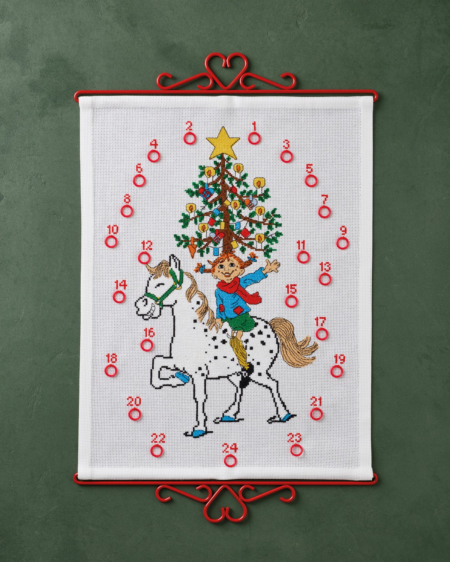 Broderipakning - Julekalender - Pippi og juletr