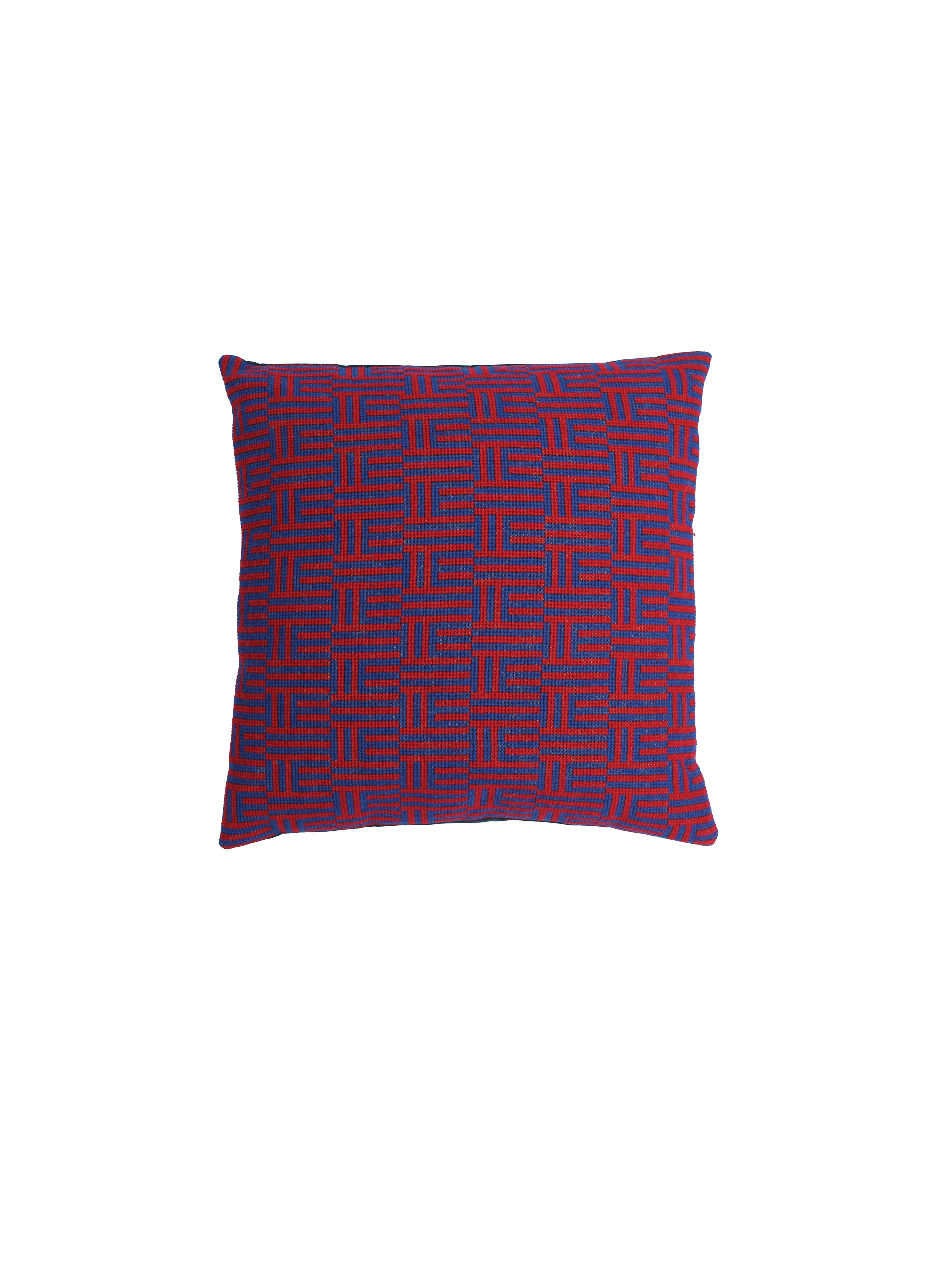 Broderipakning - pude - Streger