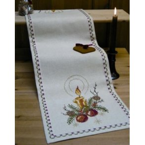 Broderipakning - Julelber med lys og kugler