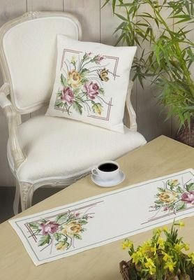 Broderipakning - Pude med roser