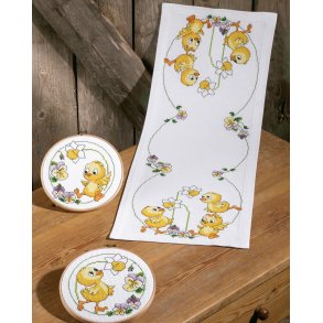 Broderipakning - Lber - Pskekyllinger i Stemor- og Hvide pskeliljer