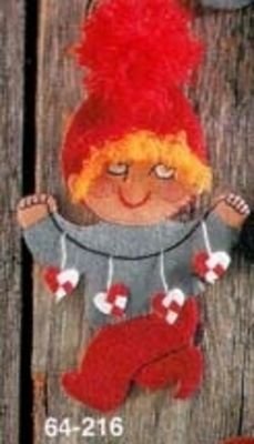 Mnster til filtnisse - Nissedreng med hjerter 18 cm