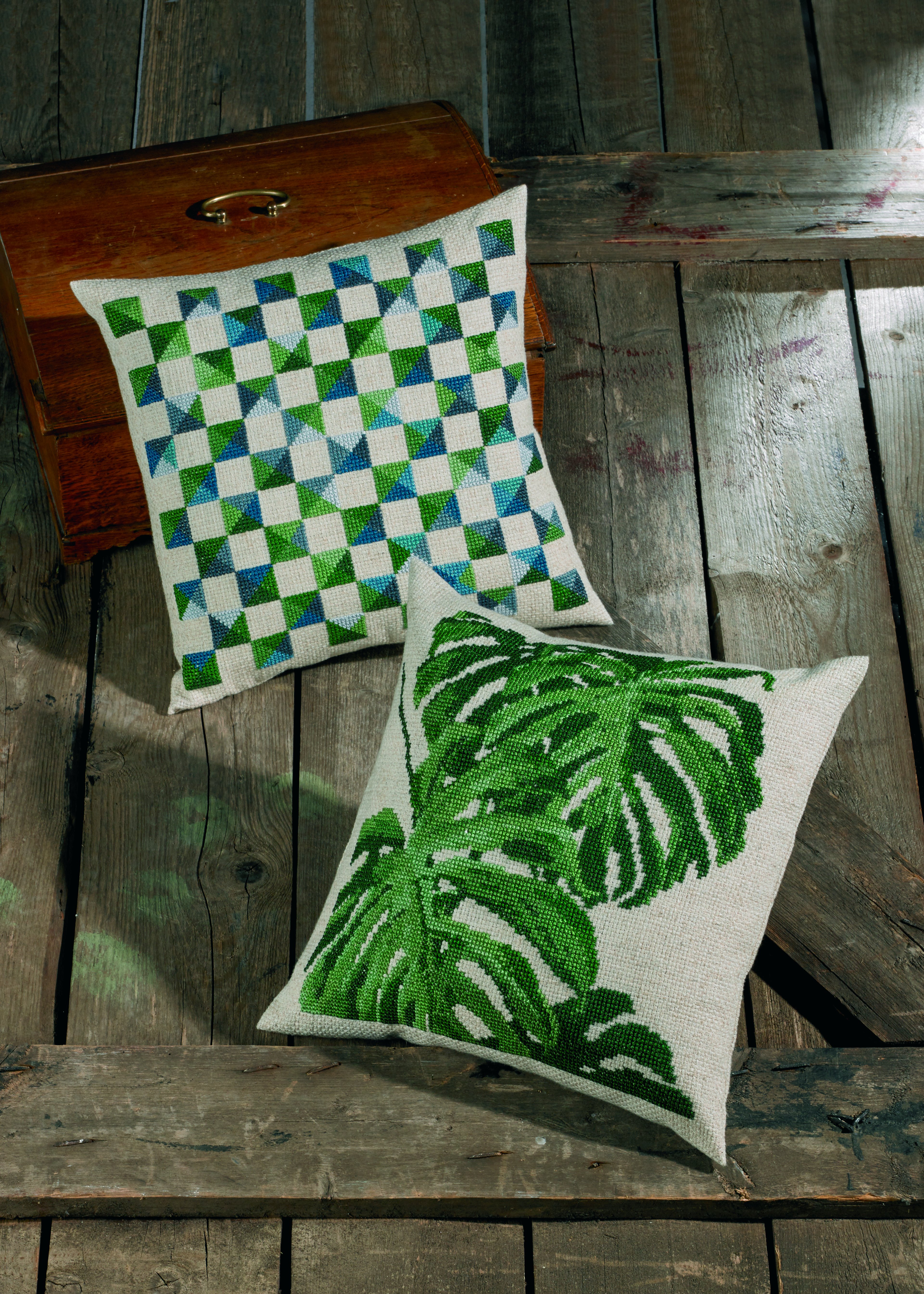 Broderipakning - pude - Monstrea klatreplante