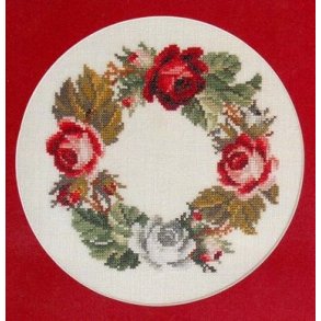 Broderipakning - Blomsterkrans p hr