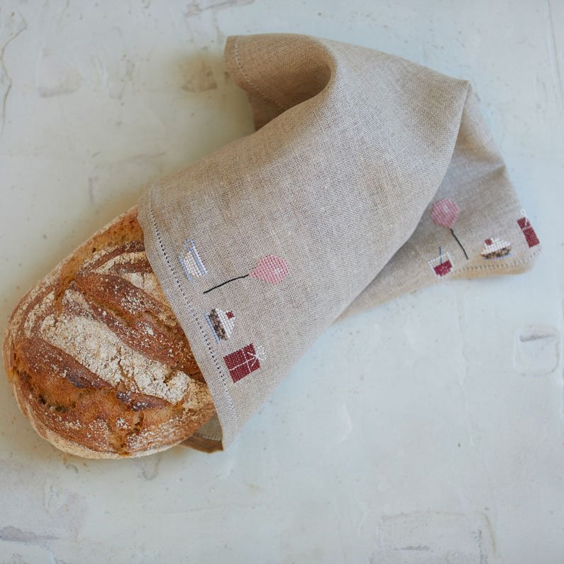 Broderipakning - Dug eller Brdserviet - Fdselsdag med gaver og ballon