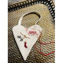 Broderi - frdig broderet julepynt - 4 stk.