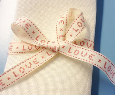 Bnd - Love med korssting