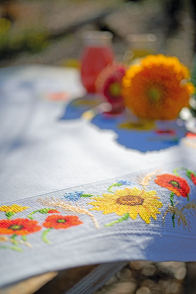 Broderipakning - Dug - Vilde blomster