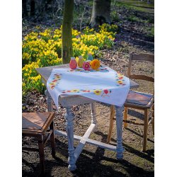 Broderipakning - Dug - Vilde blomster