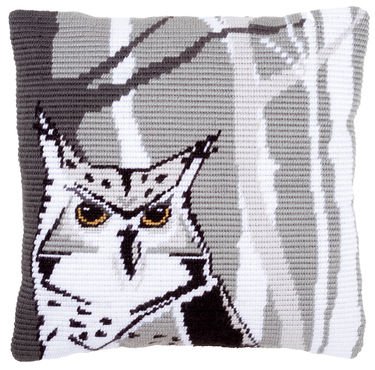 Broderipakning - stramaj pude - Hella