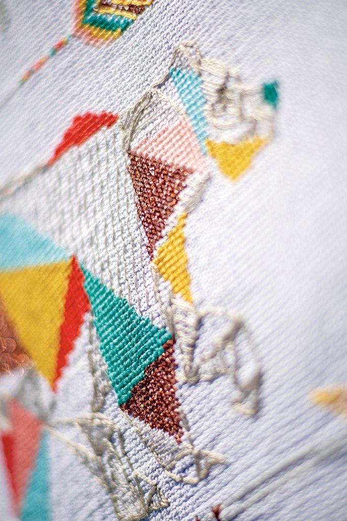 Broderipakning - Billede - Vr modig