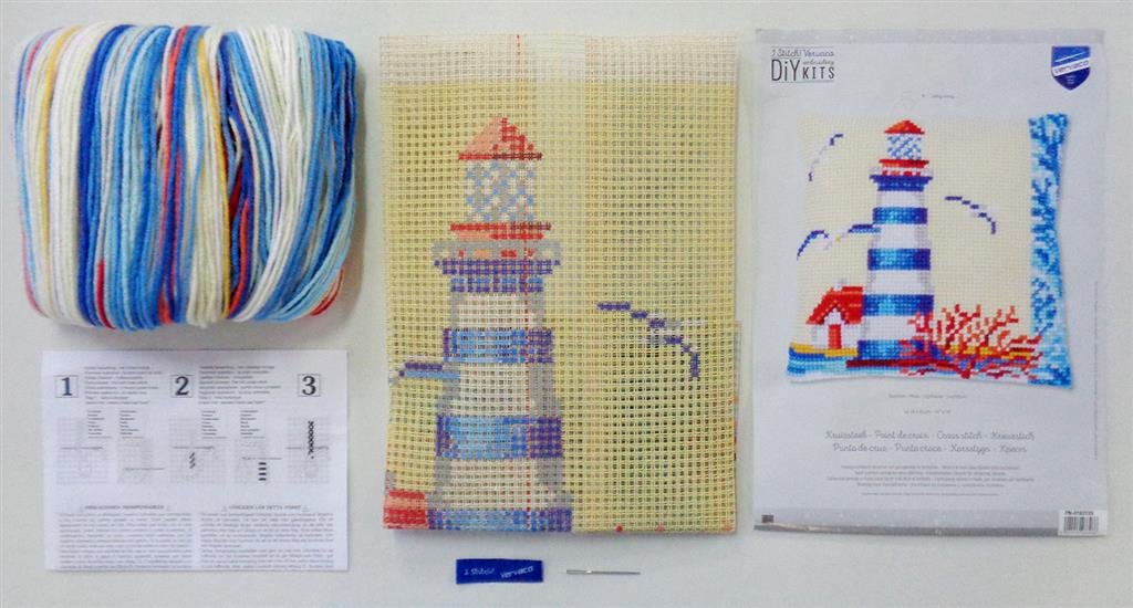 Broderipakning - stramaj pude - Fyrtrn med mger