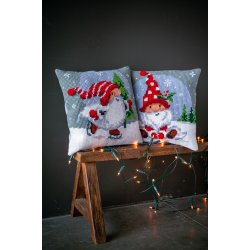 Broderipakning - stramaj pude - Nisse i sne