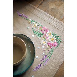 Broderi pakning - ptegnet bordlber eller dug - Forrsblomster