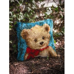 Broderipakning - Rya pude - Bamse