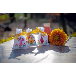 Broderipakning - 3 sm poser til pskeg - Kaniner i tullipanhave