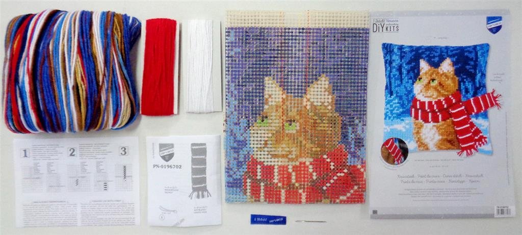 Broderipakning - pude - Kat med trklde