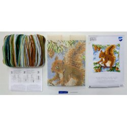 Broderipakning - Pude - Egern i fyrretr